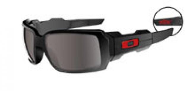 Oakley et Ducati renouvellent leur partenariat pour une durée de trois ans